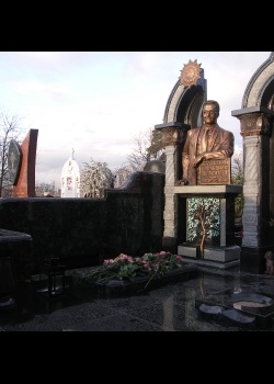 Памятник Городецкому