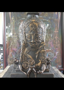 «Танец бога» (южная сторона монумента посвящена Шиве)
